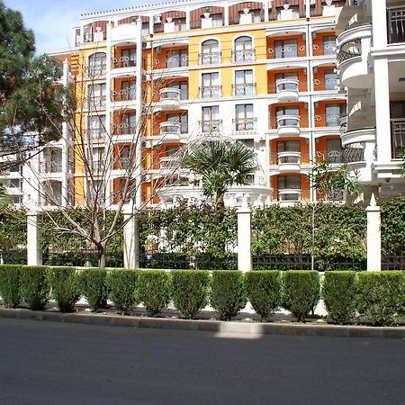 Lvv Palace Apartment ซันนีบีช ภายนอก รูปภาพ
