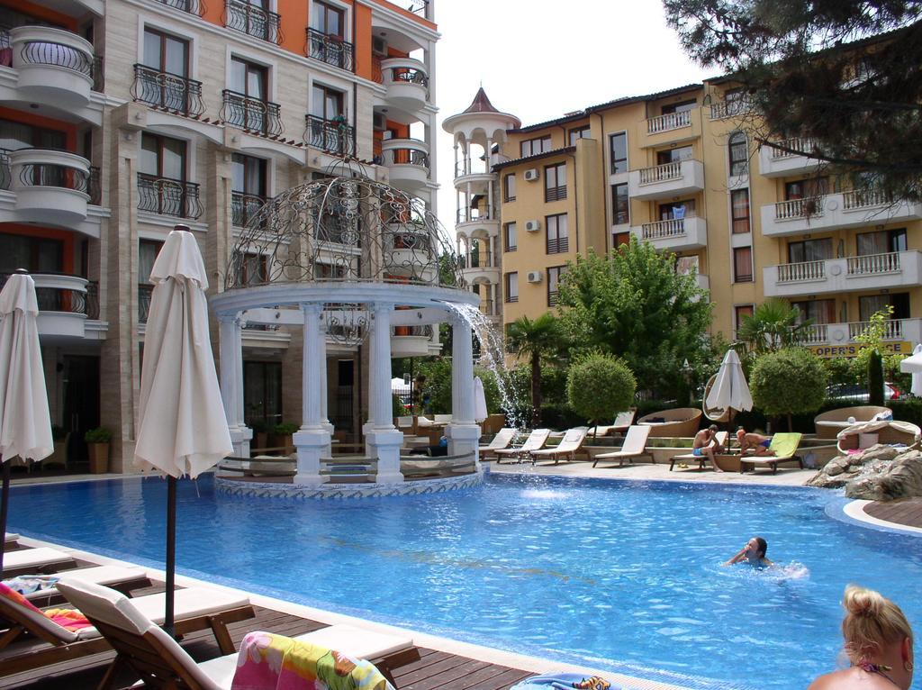 Lvv Palace Apartment ซันนีบีช ภายนอก รูปภาพ
