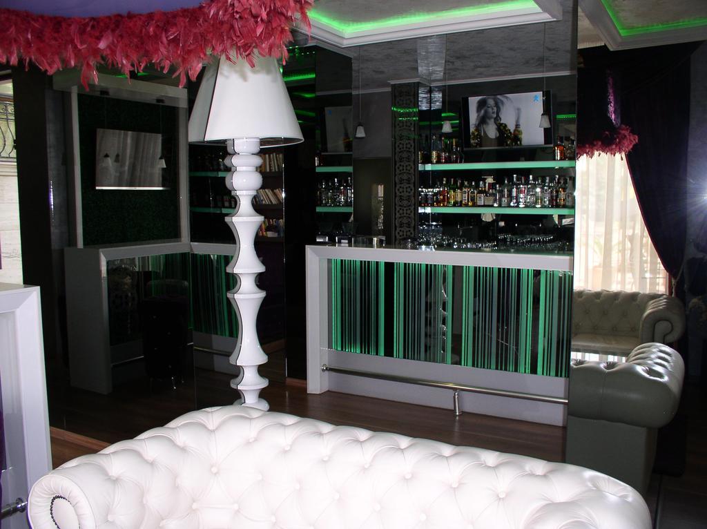 Lvv Palace Apartment ซันนีบีช ภายนอก รูปภาพ